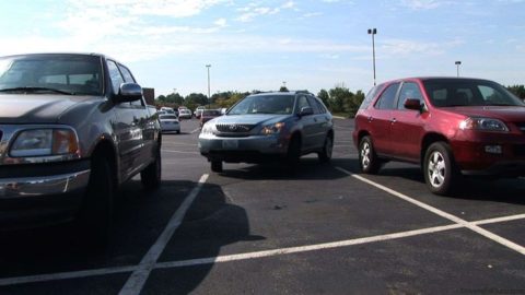 4 Quick Tips in Parking Your Car